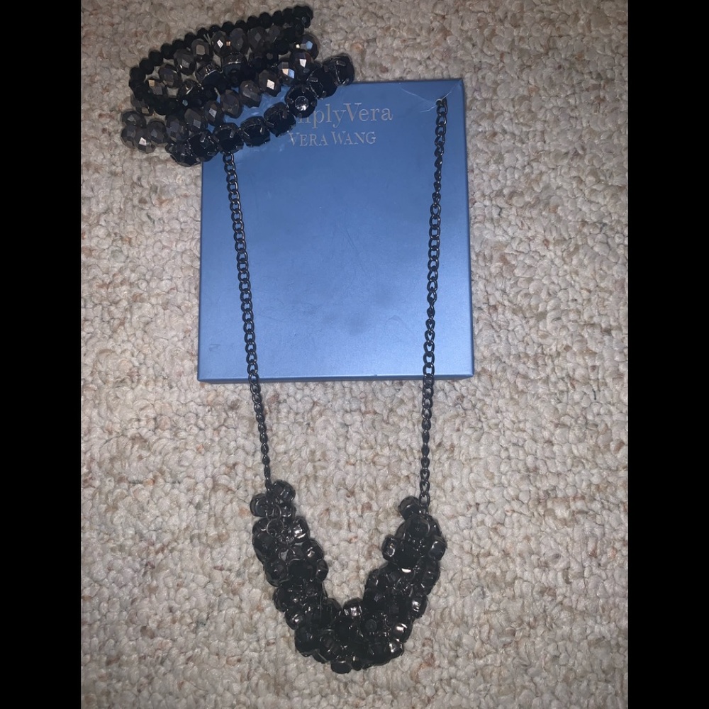 Vera Wang necklace and bracelet set